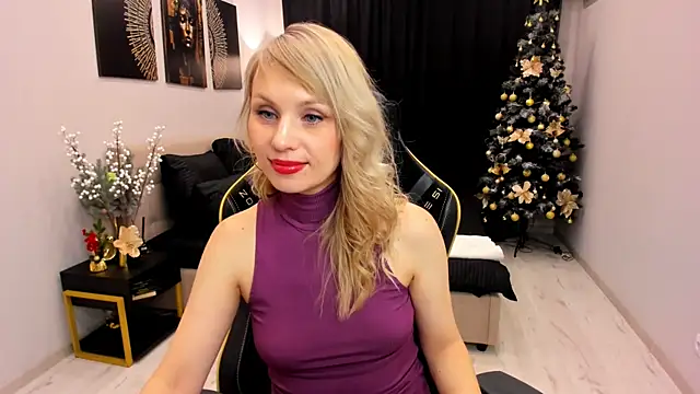 LindaSandy_1's cam snapshot