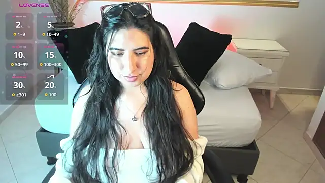 alice_coopperx's cam snapshot