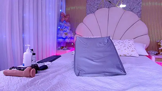 aisha_sh's cam snapshot