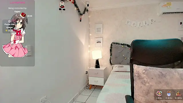 emmalove_doll's cam snapshot