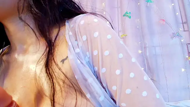 adara_johnson__'s cam snapshot