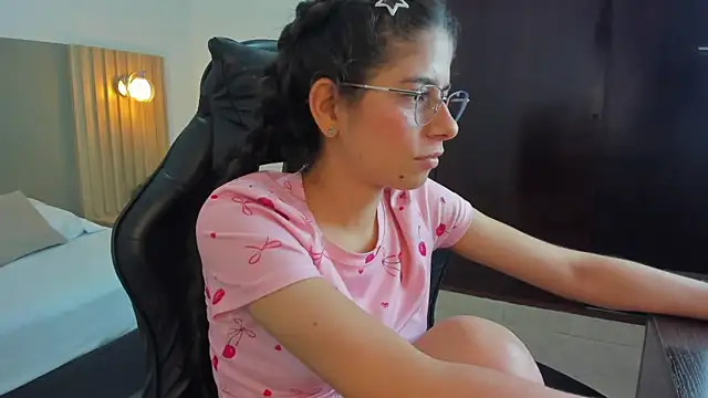 carlina_15's cam snapshot