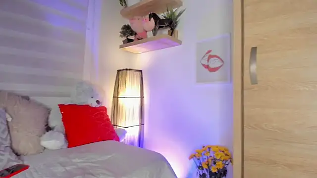 sara_madrid's cam snapshot