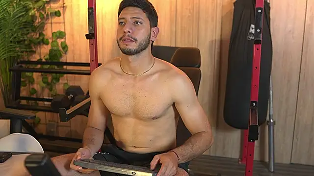 Thiago_Voss live sex cam