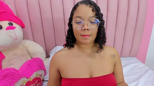 ISABELLA_020's cam snapshot