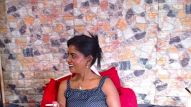 EroticSexyStripper's cam snapshot