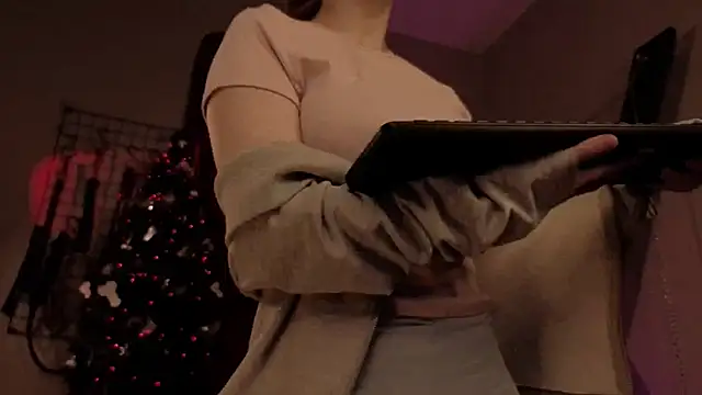 CassieCool's cam snapshot