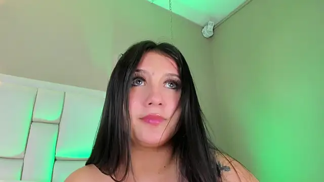 AvyMilton's cam snapshot