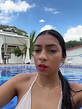 Ema_azel's cam snapshot