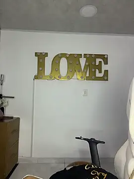 emmamilk20's cam snapshot