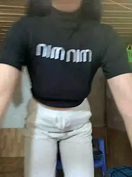 Basanis68's cam snapshot