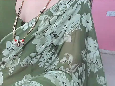 sunitha-3's cam snapshot