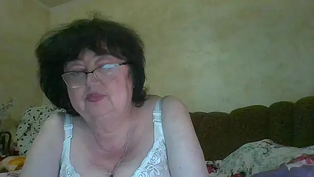 MilaSky5303's cam snapshot