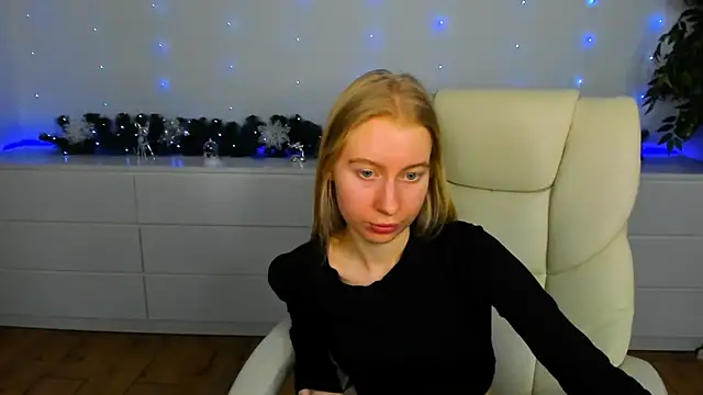 Alina_Blonde's cam snapshot