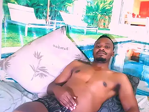 EbonyTiger69's cam snapshot