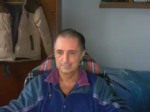 lliuk70mi's cam snapshot