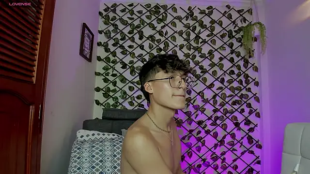 bellmontneon live sex cam