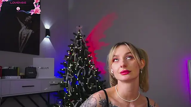 LeaCox_'s cam snapshot