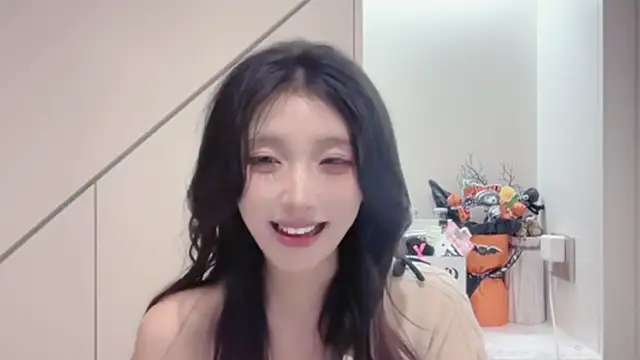 ZhaoZhao-ZM live sex cam