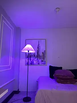 HoneyMollyX live sex cam