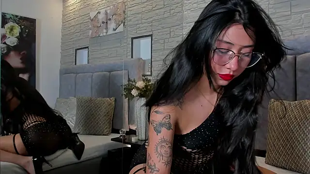 LanaRouse's cam snapshot