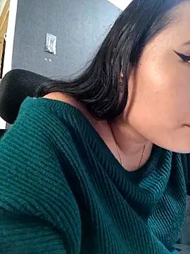 Venuz_Rivers_'s cam snapshot