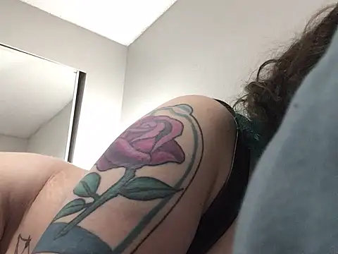 PaigeChantel's cam snapshot