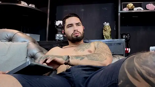 matteosantos live sex cam