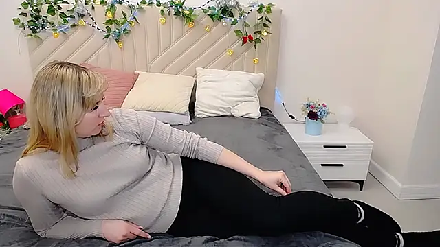 Incredible_Ariela's cam snapshot