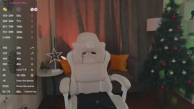 Lovella_Lips's cam snapshot