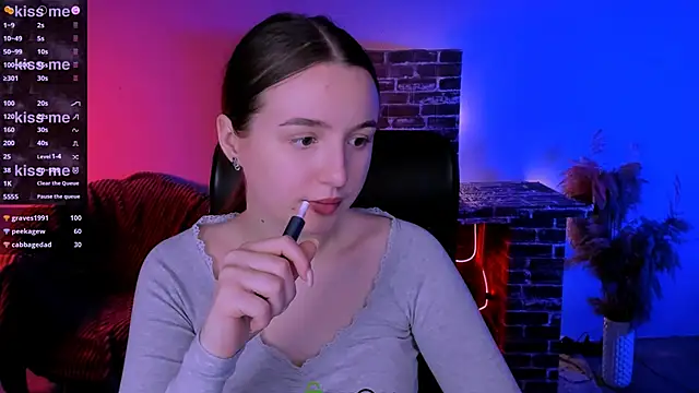 leslie_bird's cam snapshot