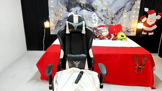 Ivy_16's cam snapshot