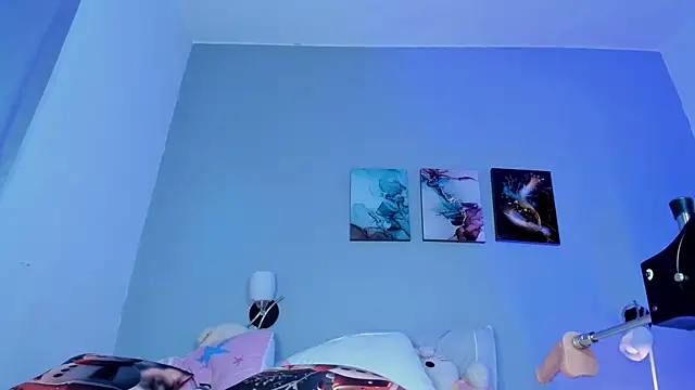 Jenn_W's cam snapshot