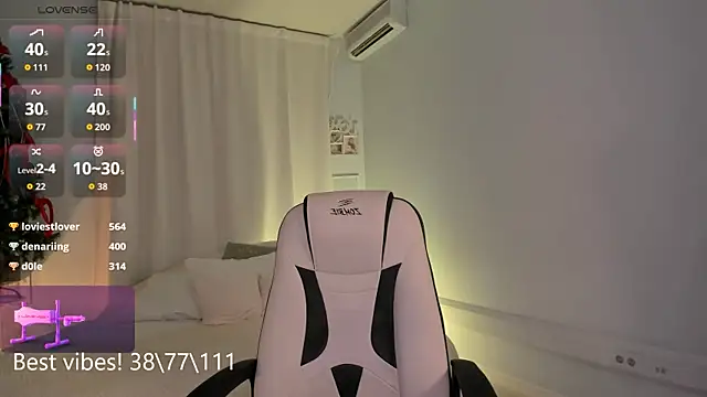 PollyRouge__'s cam snapshot