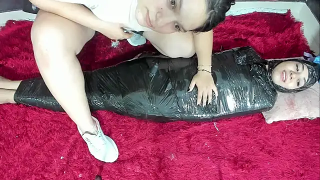 SUBMISSION_BDSM's cam snapshot