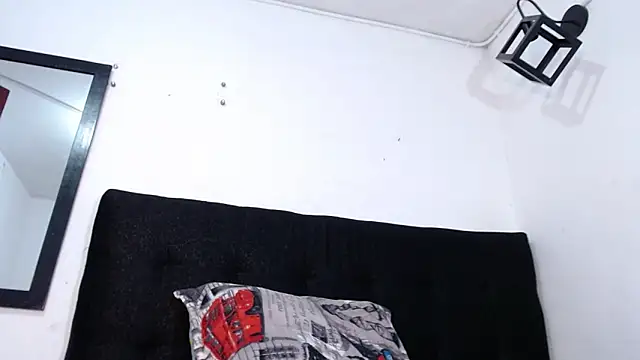 srta_luciana's cam snapshot