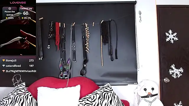 LunaSub69_'s cam snapshot