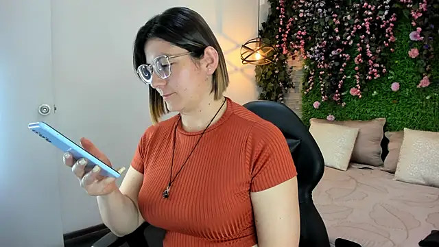 SarahDeyvis's cam snapshot