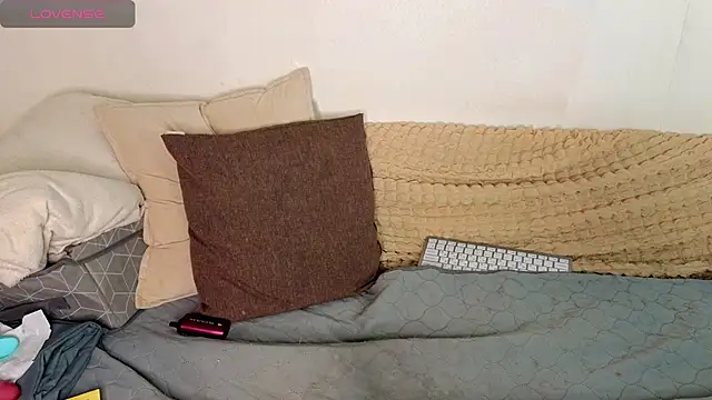 emilytrays's cam snapshot