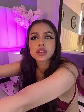 Mila_Hank_'s cam snapshot