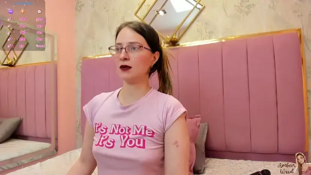 AmbeerWood_'s cam snapshot