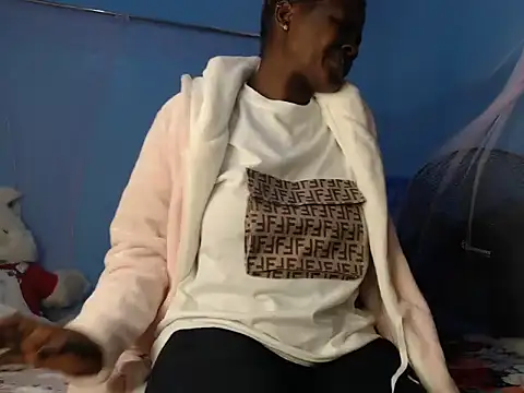 TrishaKalid's cam snapshot