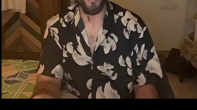 MakeMeAwareAah's cam snapshot