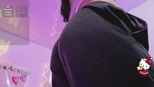 ZURY_TAY's cam snapshot