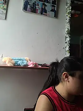 CurvyNoir's cam snapshot