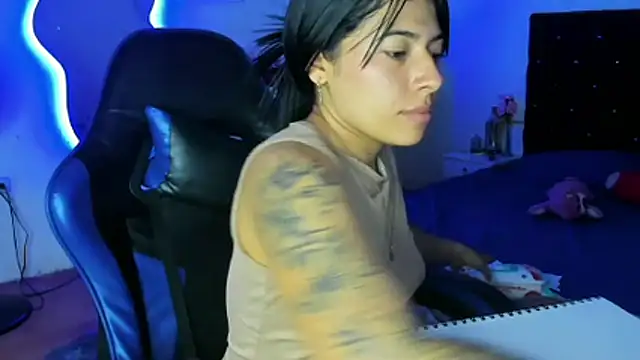 Carolina-petite's cam snapshot