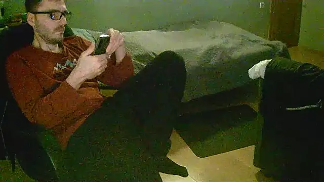 dado-hot12's cam snapshot