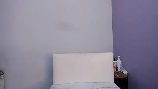 _candy_jade_'s cam snapshot