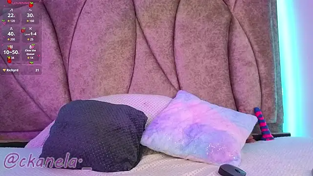 Kanela_miller_'s cam snapshot