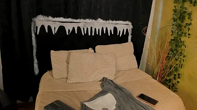 Tiffany_Nm's cam snapshot